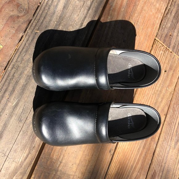 Black Danskos Size 9 - Picture 3 of 3